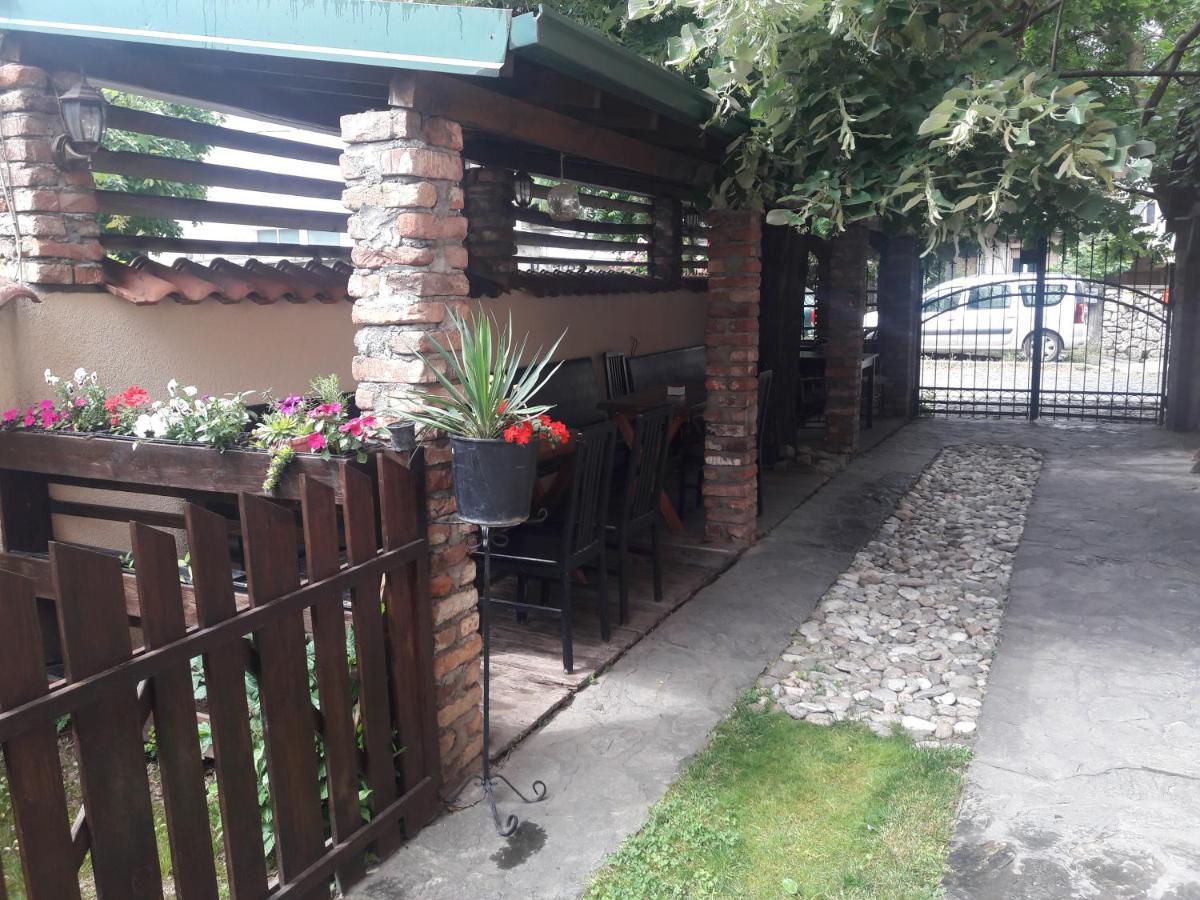 Villa Iva Skopie Exterior foto
